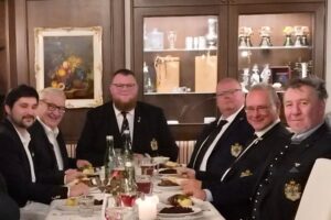 Herren Mitglieder Ganslessen